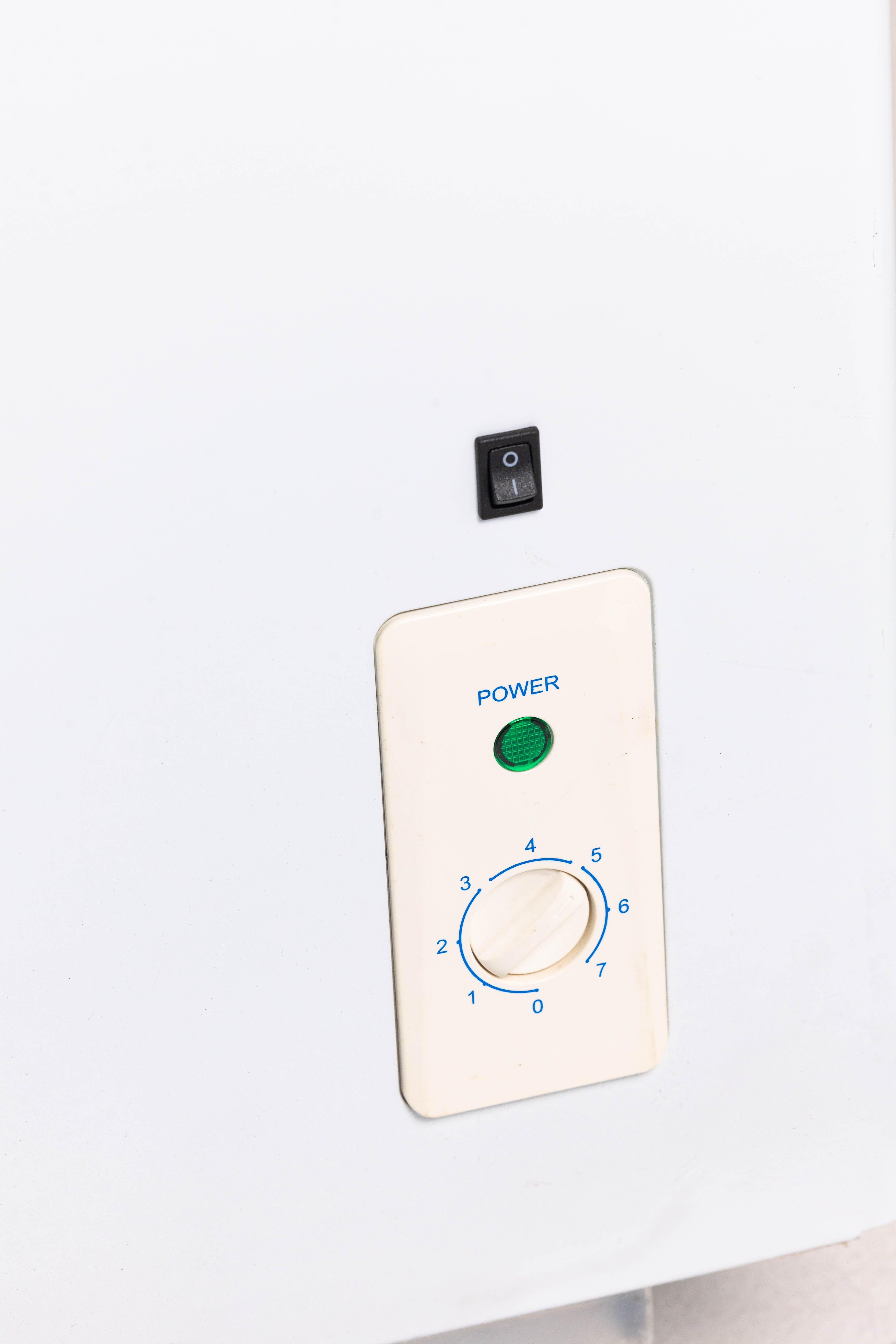 CONGELADOR SWAN CHV SW-337H TAPA DE VIDRIO