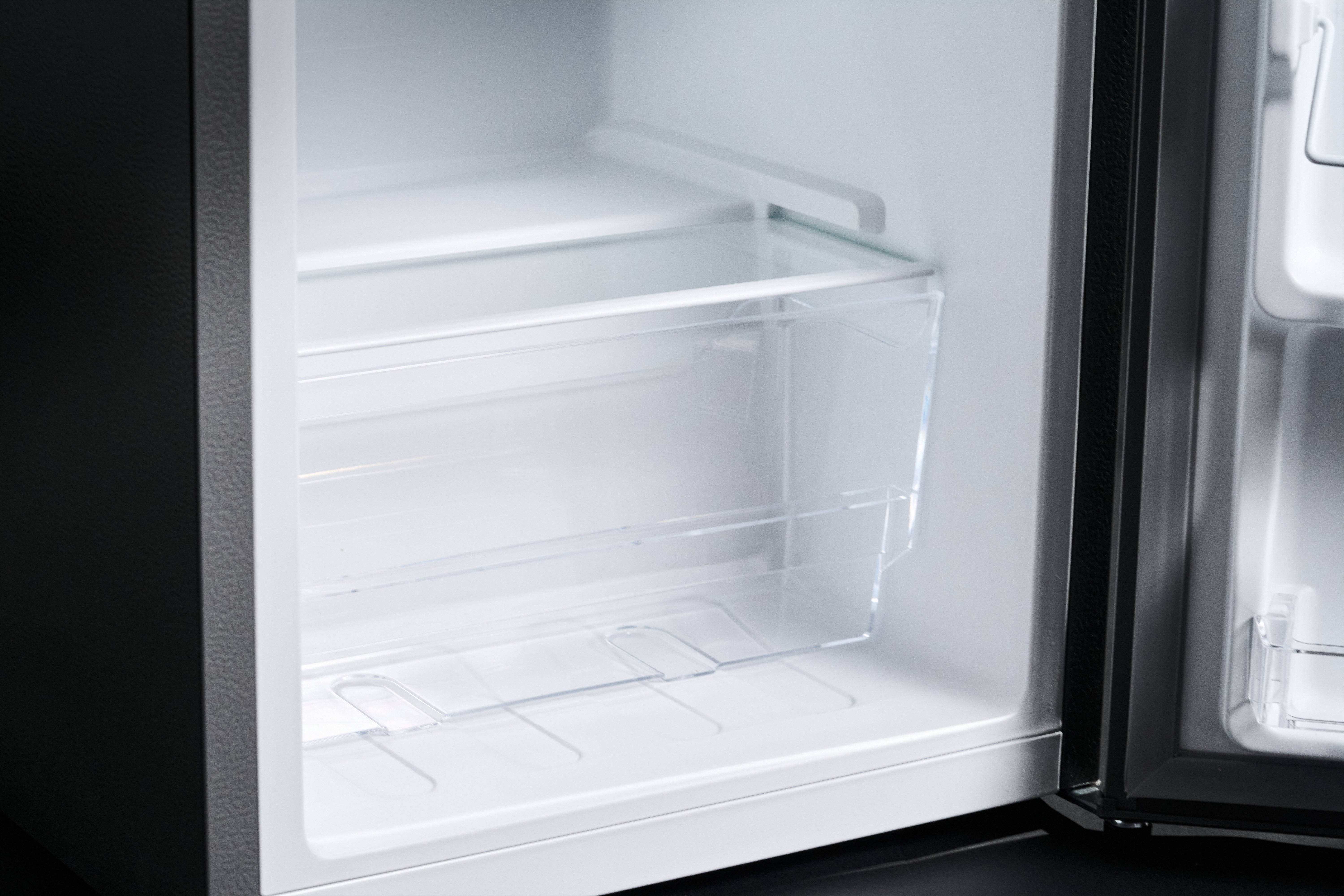 NEV. MINIBAR SWAN SW-120DT - 83L