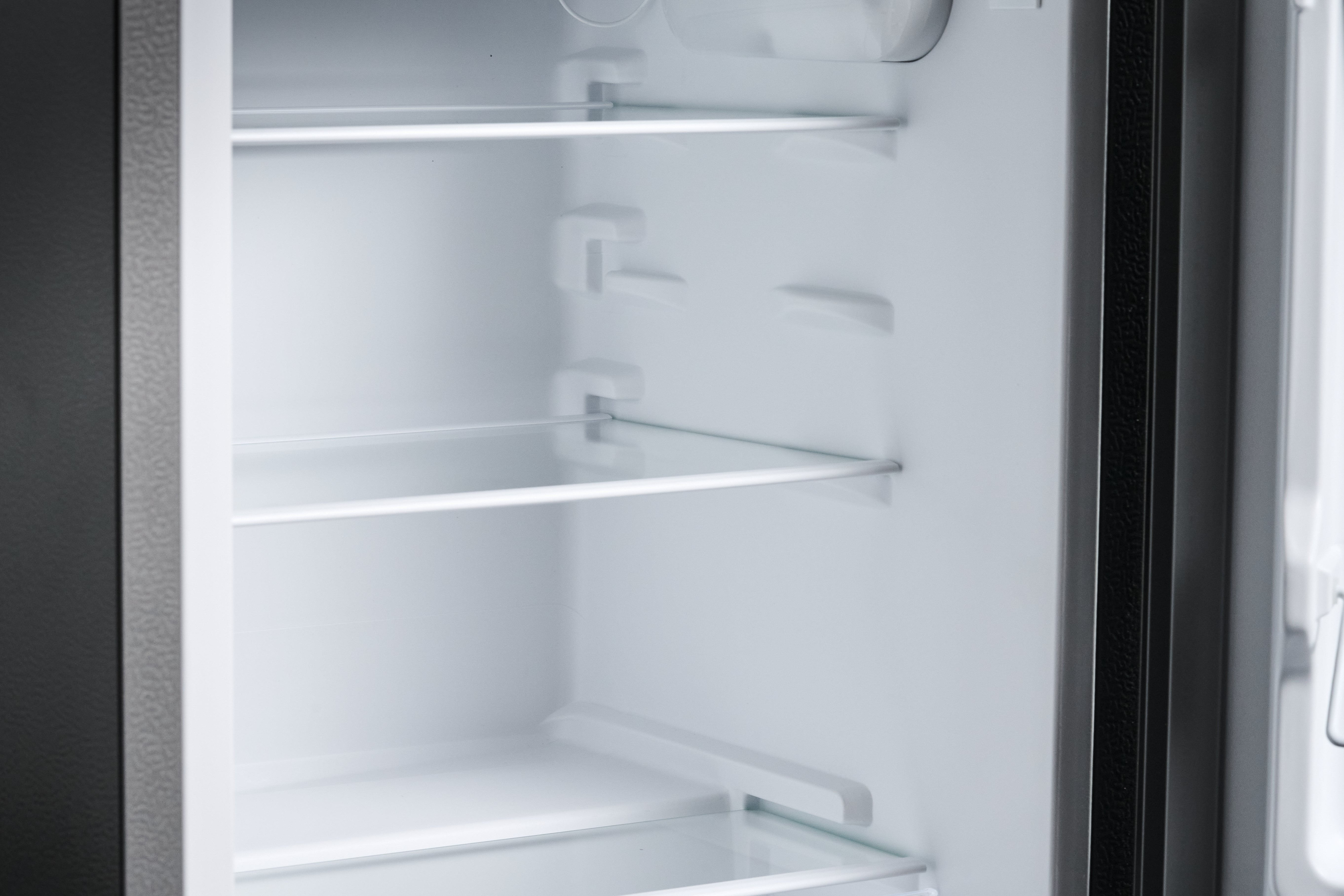 NEV. MINIBAR SWAN SW-120DT - 83L