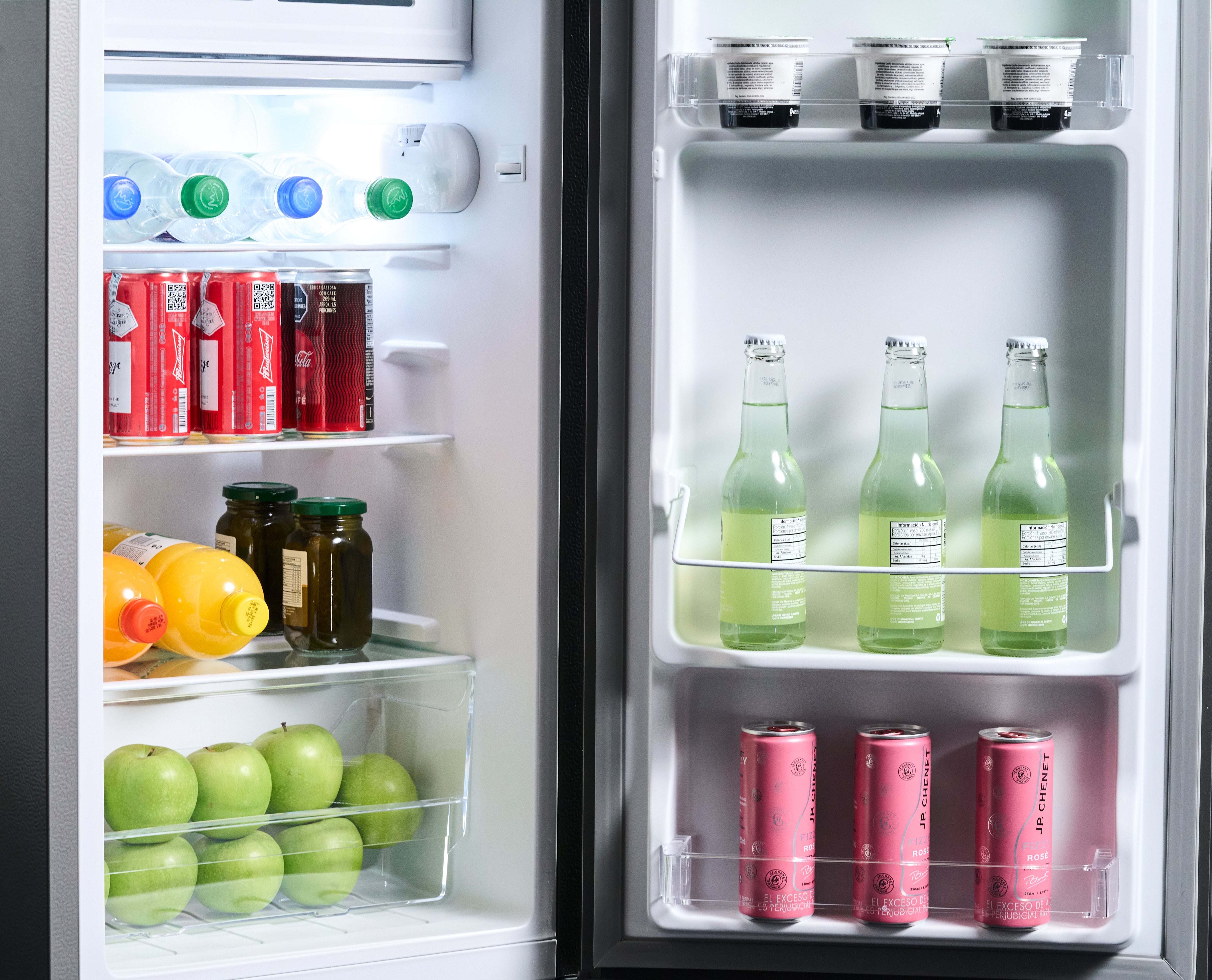 NEV. MINIBAR SWAN SW-120DT - 83L