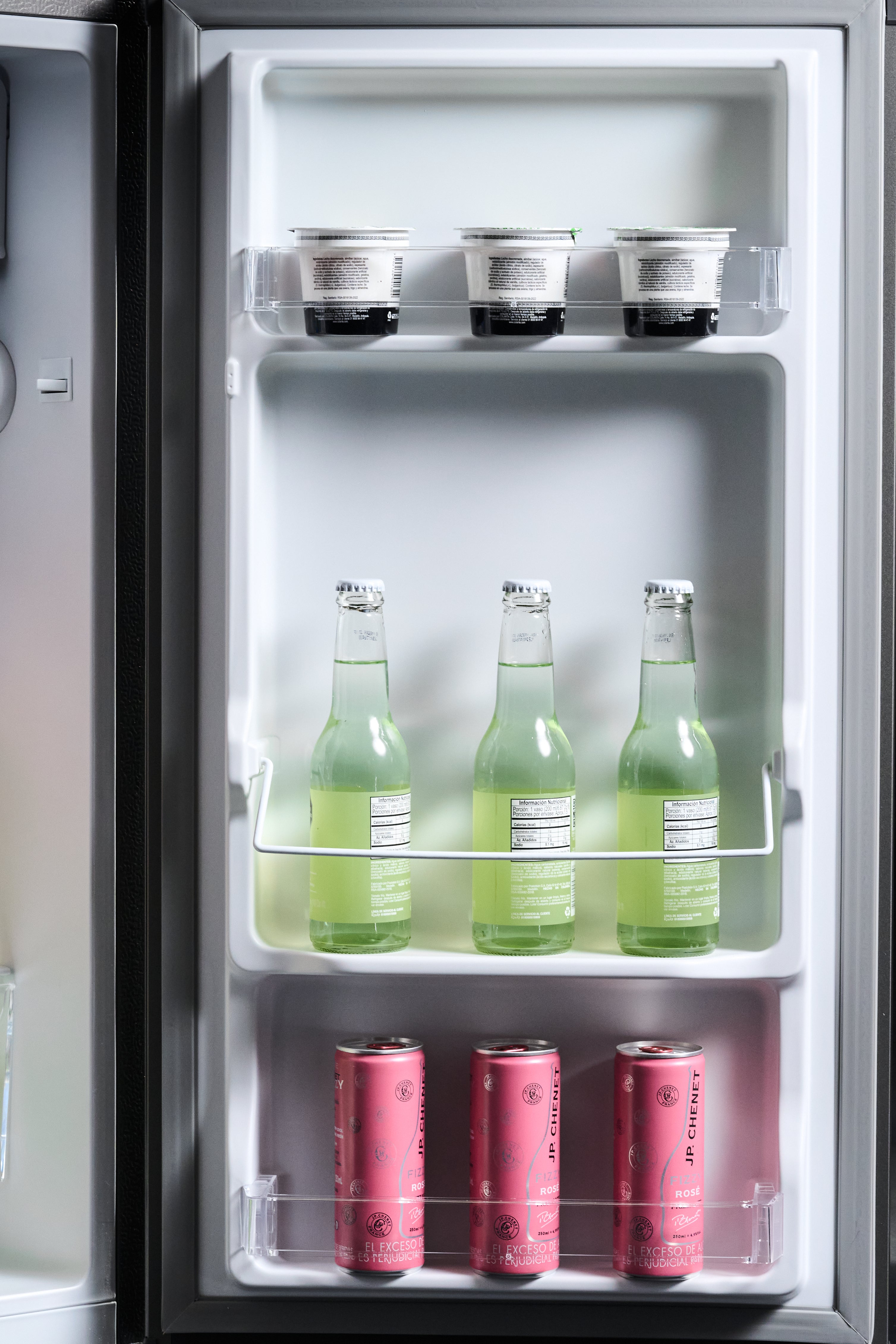 NEV. MINIBAR SWAN SW-120DT - 83L