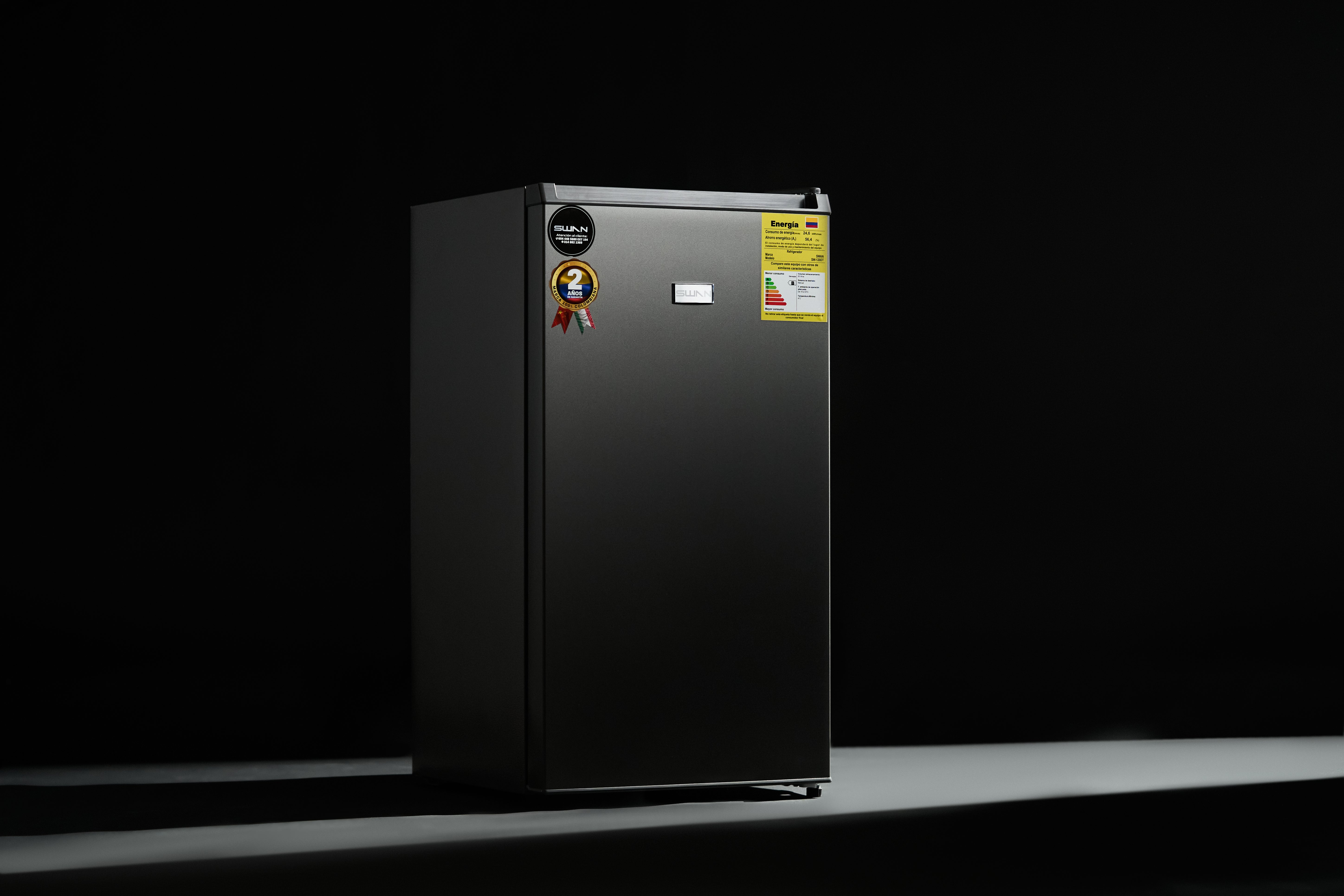 NEV. MINIBAR SWAN SW-120DT - 83L