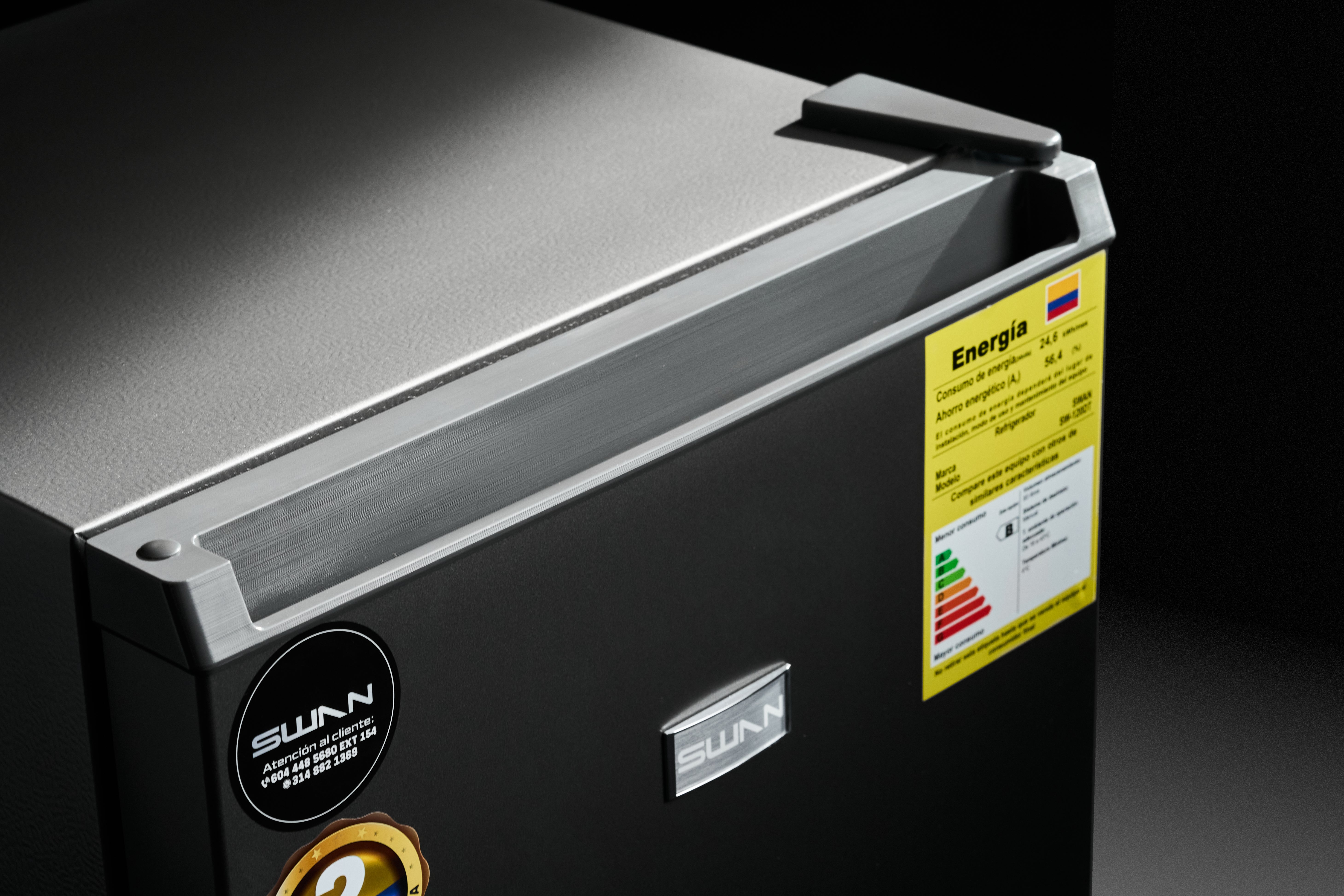 NEV. MINIBAR SWAN SW-120DT - 83L