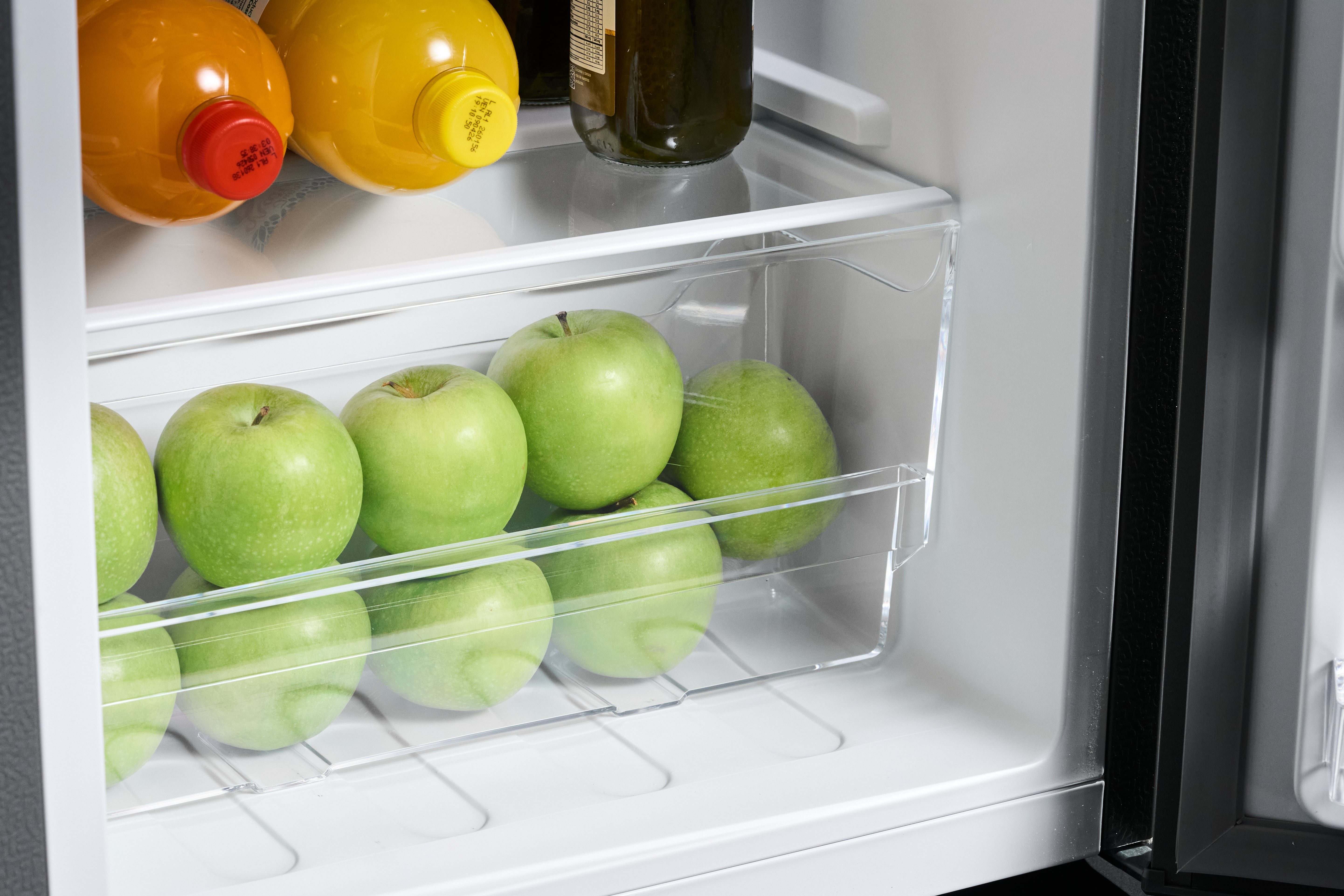 NEV. MINIBAR SWAN SW-120DT - 83L