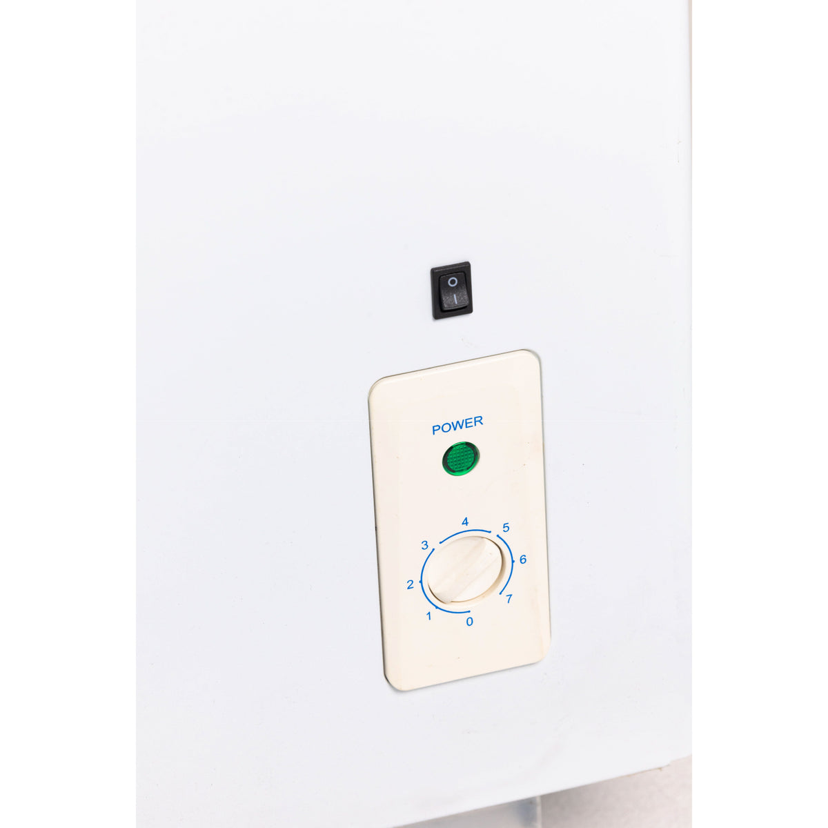 CONGELADOR SWAN CHV 259,31 LITROS CON TAPA DE VIDRIO |SW4-337H