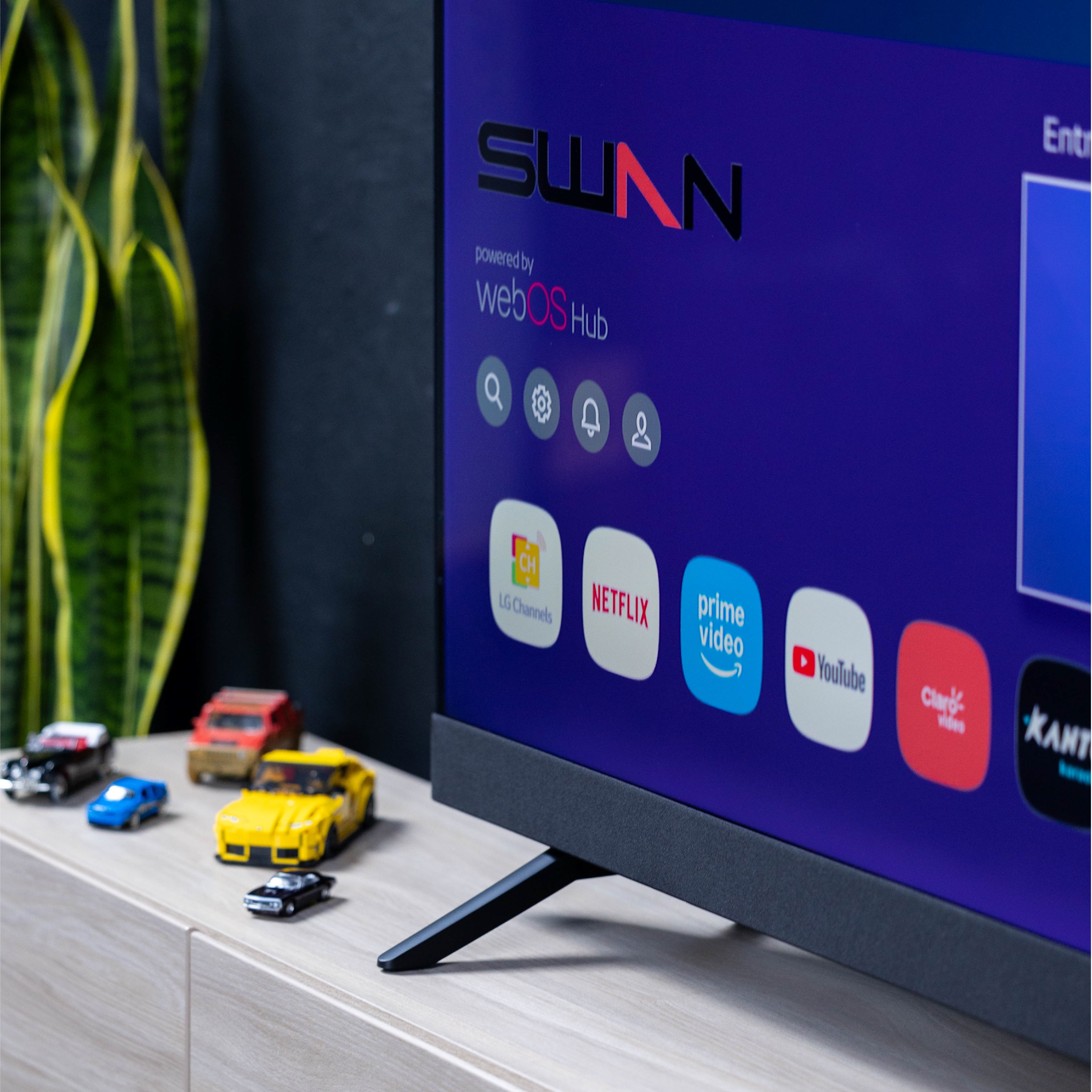 TELEVISOR SWAN 65" UHD 4KWEBOS QLED SMART